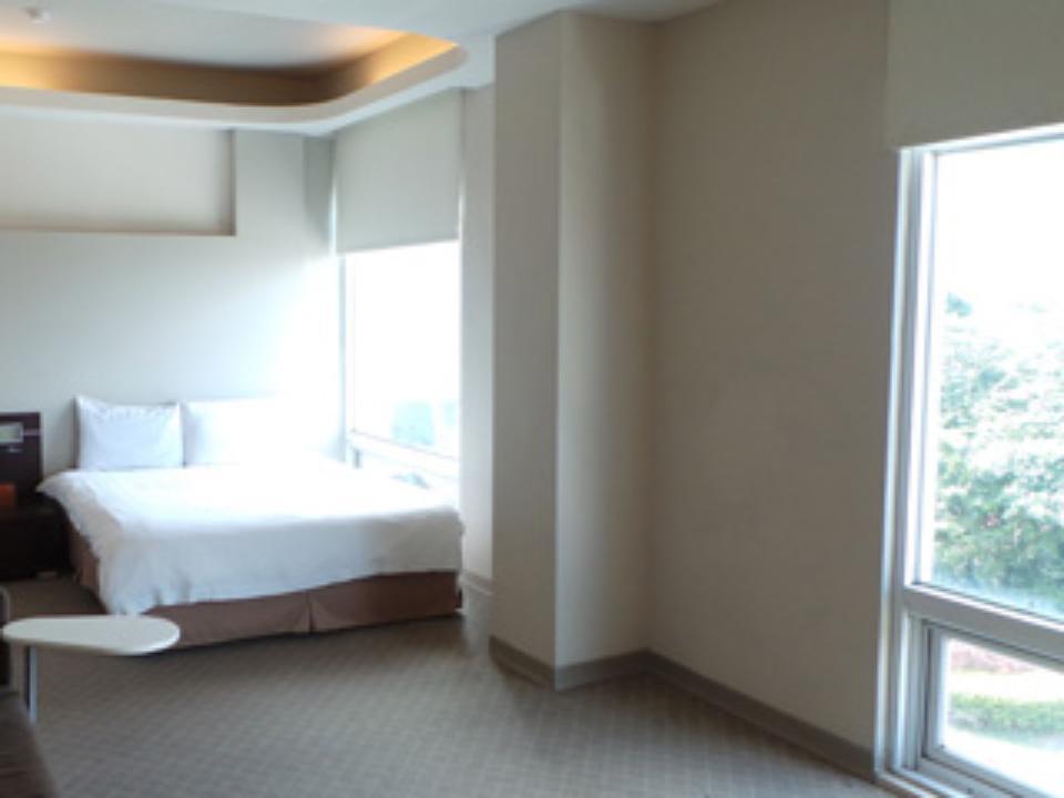 Hotel Empire Pacific Castle Yangmei Exterior foto